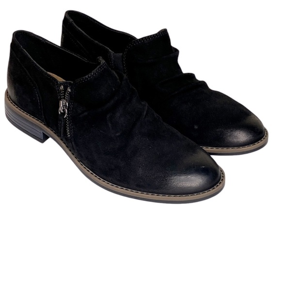Clarks Shoes - Clarks Collection Leather Side Zip Camzin Pace Black Women’s Sz 9